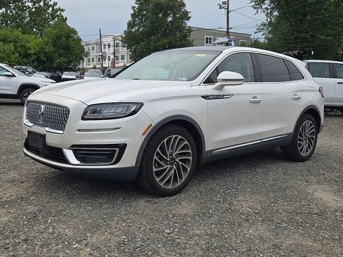 Used 2019 Lincoln Nautilus Reserve AWD/4WD image 3