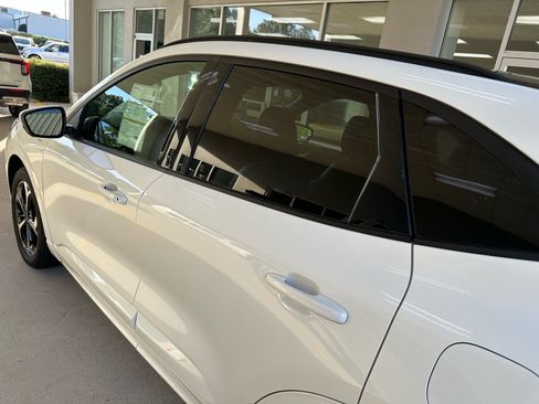 Certified 2023 Ford Escape ST-Line Select w/ Tech Pack #2 AWD/4WD image 13