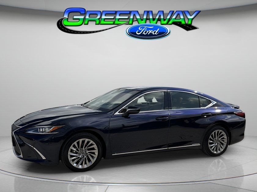 Used 2019 Lexus ES 300h w/ Accessory Package 2 FWD image 1