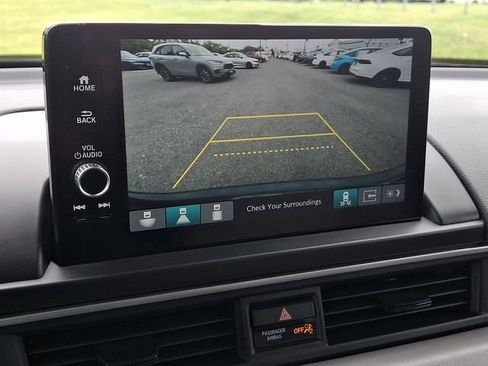 Certified 2025 Honda Pilot EX-L image 17