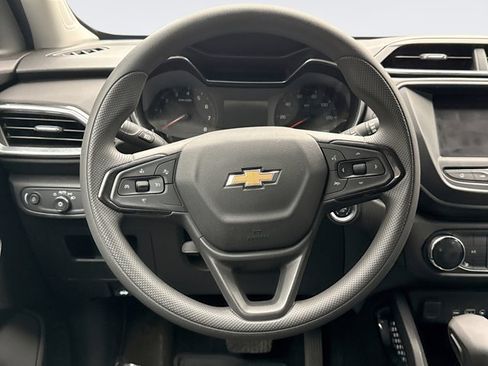 Used 2022 Chevrolet TrailBlazer LT AWD/4WD image 12