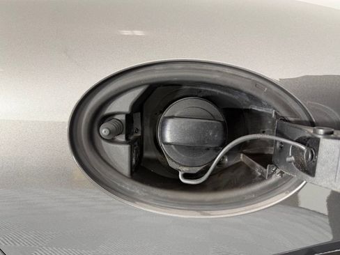 Certified 2019 Porsche 718 Boxster RWD image 40