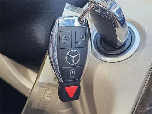 Used 2018 Mercedes-Benz C 300 4MATIC Sedan image 32