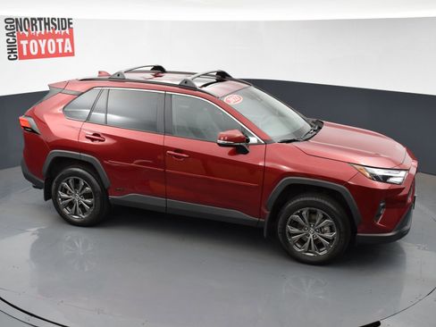 Used 2023 Toyota RAV4 XLE Premium image 24