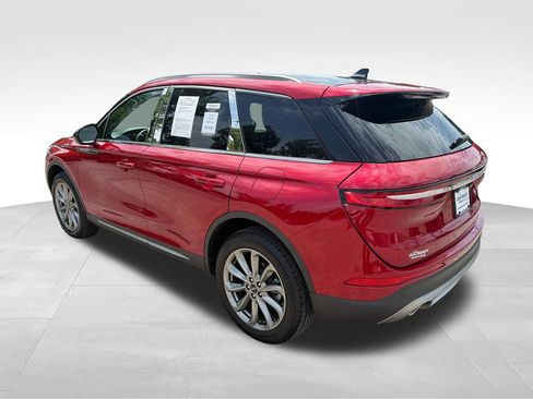 Used 2022 Lincoln Corsair AWD w/ Premium Package image 3