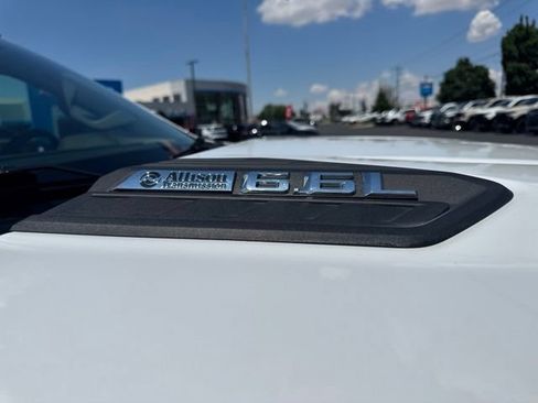 Used 2025 Chevrolet Silverado 2500 LT w/ Convenience Package AWD/4WD image 10
