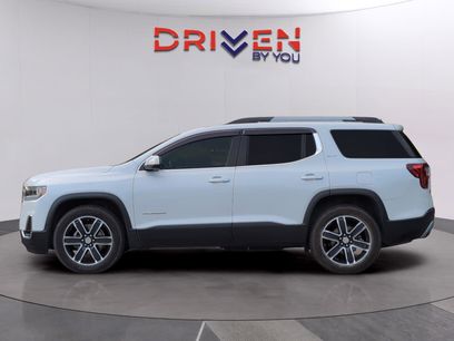 Used 2022 GMC Acadia SLT w/ Preferred Package