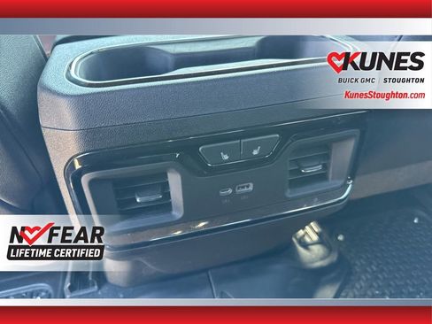 Used 2025 GMC Sierra 2500 AT4 AWD/4WD image 37