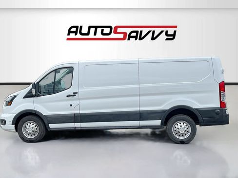 Used 2024 Ford Transit 350 148 Low Roof AWD image 4