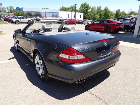 Used 2009 Mercedes-Benz SL 550 image 3