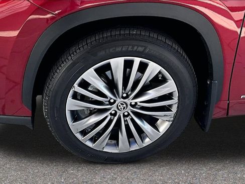 Used 2021 Toyota Highlander Platinum AWD/4WD image 37