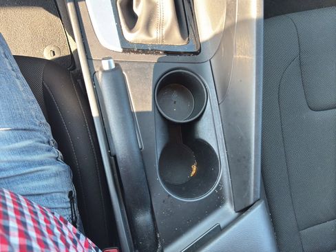 Certified 2024 Hyundai Elantra SE image 12