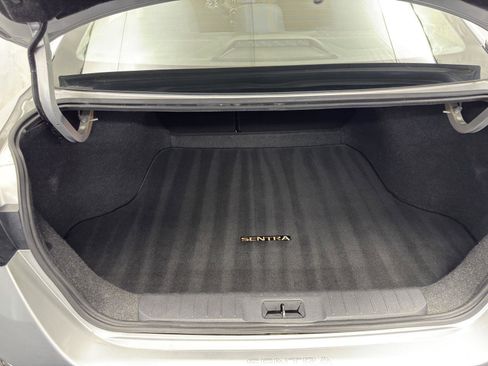 Used 2021 Nissan Sentra S image 29