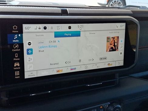 New 2025 Jeep Wrangler Unlimited Rubicon w/ Convenience Group image 8