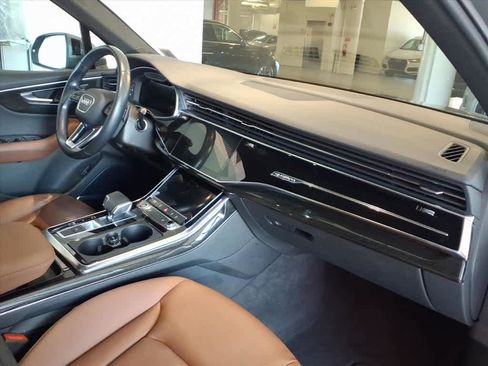 Used 2022 Audi Q7 Premium Plus image 24