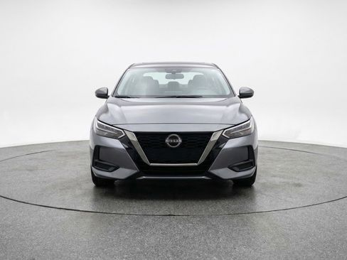 Used 2025 Nissan Sentra SV image 1