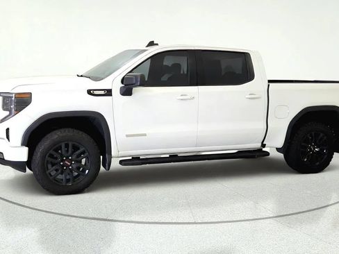Used 2023 GMC Sierra 1500 Elevation AWD/4WD image 3