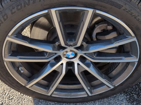 Used 2020 BMW 330i Sedan w/ Convenience Package image 13