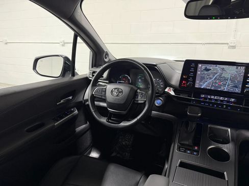 Used 2022 Toyota Sienna XLE Woodland Edition w/ Protection Package (TMS) AWD/4WD image 23