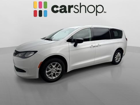 Used 2024 Chrysler Voyager LX FWD image 1