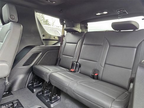 Used 2025 Chevrolet Tahoe Z71 w/ Comfort Package image 20