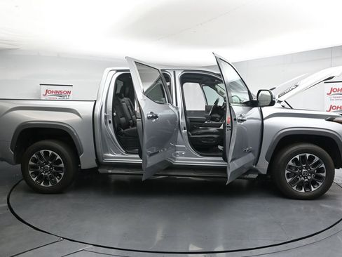 Used 2024 Toyota Tundra Limited AWD/4WD image 45