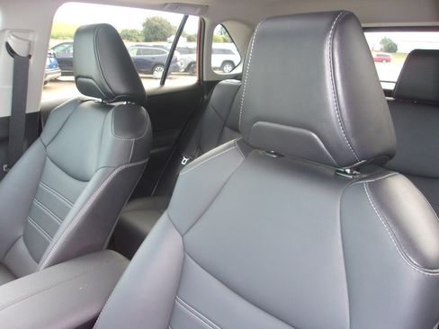 Used 2021 Toyota RAV4 XLE Premium AWD/4WD image 11