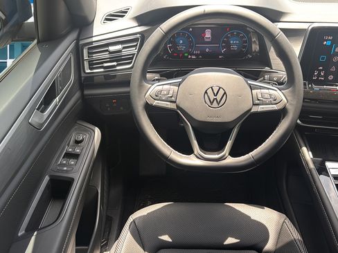 New 2026 Volkswagen Atlas Cross Sport SE AWD/4WD image 18