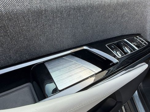 Certified 2025 Cadillac Escalade Sport Platinum image 19