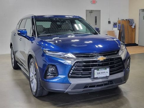 Certified 2022 Chevrolet Blazer Premier w/ Enhanced Convenience Package AWD/4WD image 4