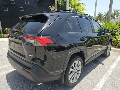 Used 2025 Toyota RAV4 XLE Premium FWD image 2