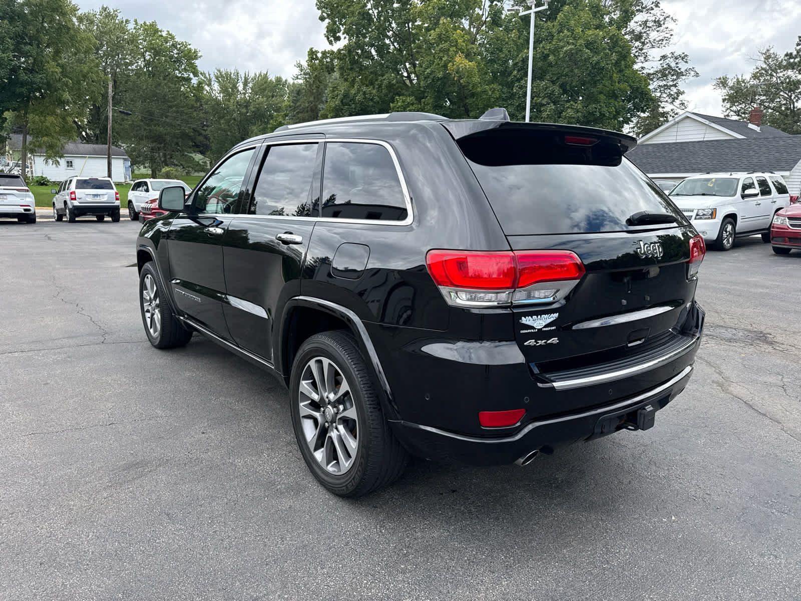 Used 2017 Jeep Grand Cherokee Overland w/ Jeep Active Safety Group AWD/4WD image 5