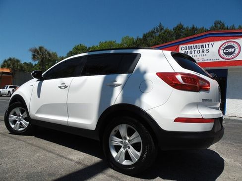 Used 2011 Kia Sportage LX w/ Convenience Pkg AWD/4WD image 4