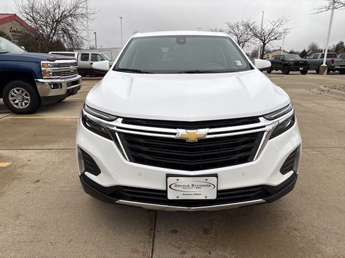 Used 2024 Chevrolet Equinox LT w/ LPO, Floor Liner Package image 8