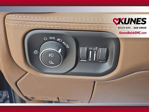 Used 2021 RAM 3500 Limited AWD/4WD image 46
