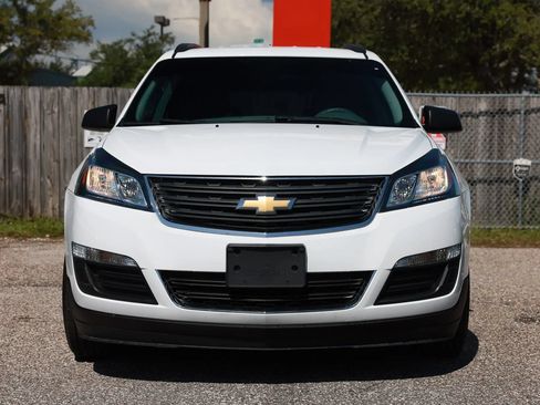 Used 2017 Chevrolet Traverse LS AWD/4WD image 10