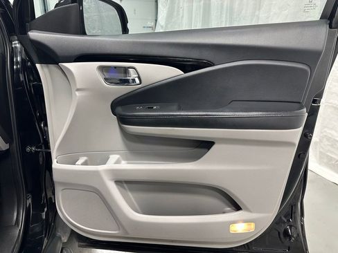 Used 2018 Honda Pilot Touring image 57