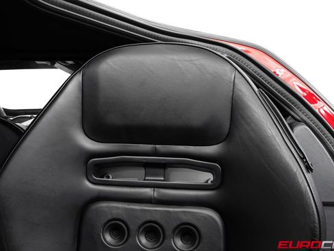 Used 2005 Ford GT image 41