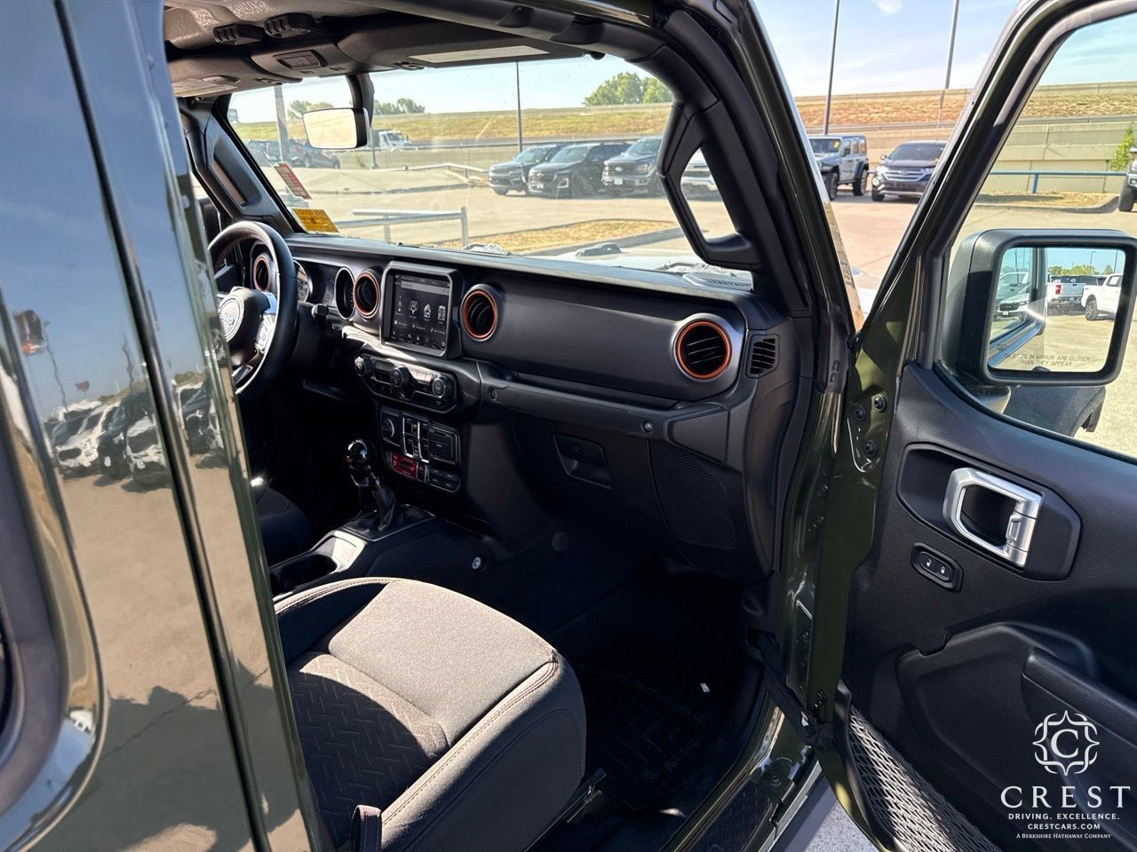 Used 2022 Jeep Gladiator Mojave w/ LED Lighting Group AWD/4WD image 13