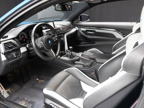 Used 2020 BMW M4 Coupe w/ Competition Package RWD image 48