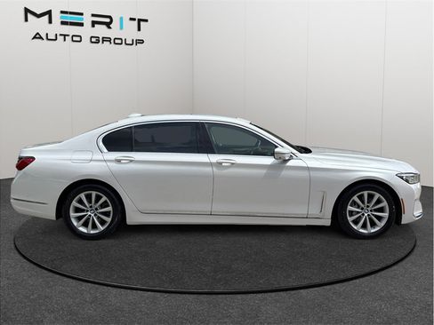 Used 2021 BMW 740i RWD image 10