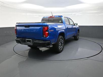 Used 2024 Chevrolet Colorado Z71 w/ Z71 Convenience Package 2