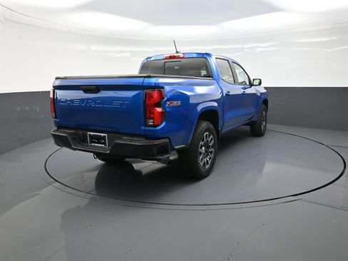 Used 2024 Chevrolet Colorado Z71 w/ Z71 Convenience Package 2 image 3