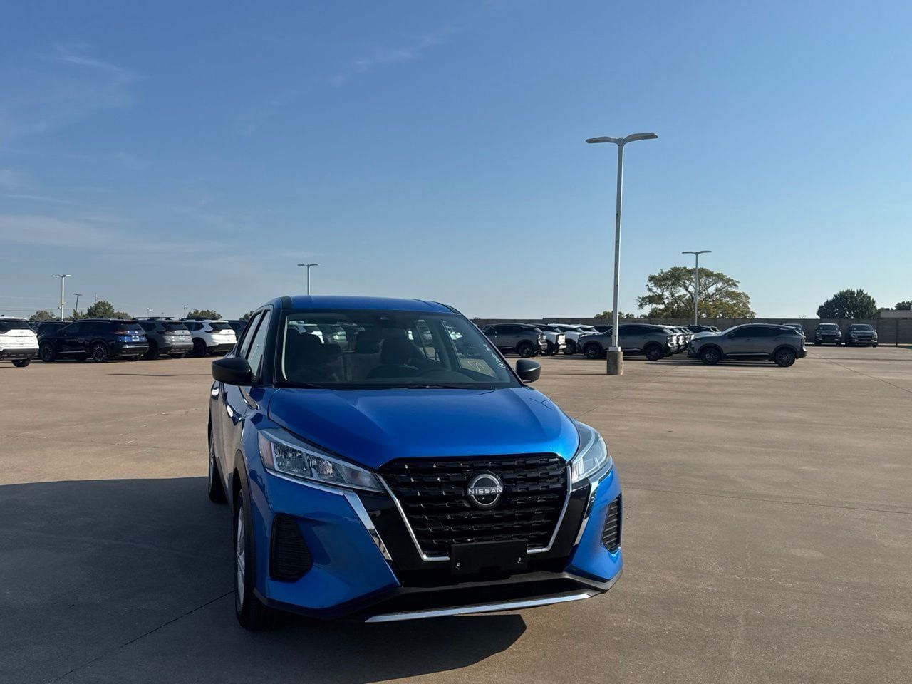 Certified 2025 Nissan Kicks Play S FWD image 3