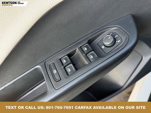 Used 2025 Volkswagen Taos S image 22