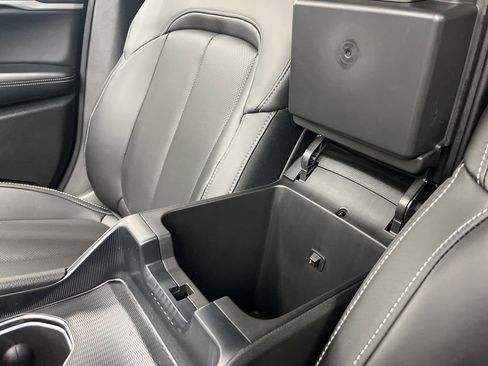 New 2025 Jeep Grand Cherokee Limited w/ Luxury Tech Group II image 24