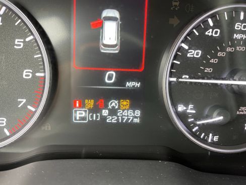 Used 2025 Subaru Forester Touring AWD/4WD image 31