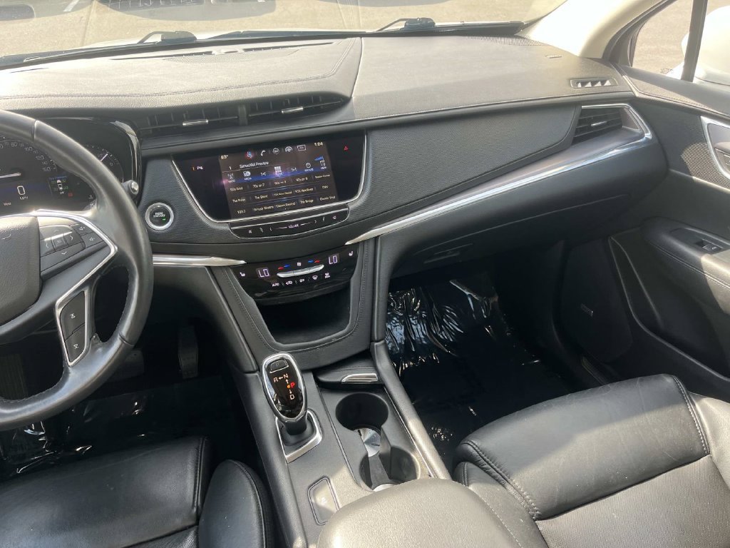 Used 2017 Cadillac XT5 Luxury w/ Driver Awareness Package FWD image 15