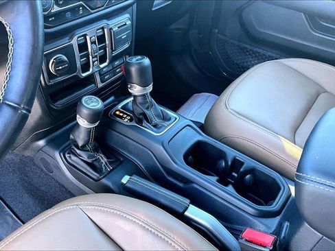 Used 2021 Jeep Wrangler Unlimited Sahara w/ Cold Weather Group image 15