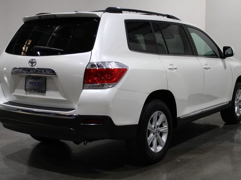 Used 2012 Toyota Highlander image 10